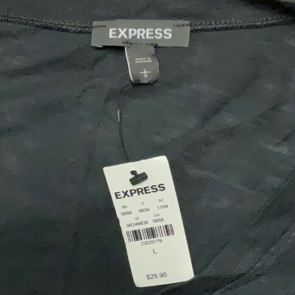 Express Top - Picture 3 of 4